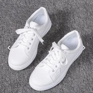Zaful white tennis shoes